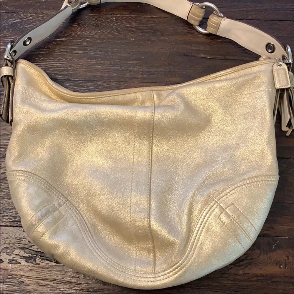 Vintage Y2K Coach Metallic Gold Soft Leather Boho Bag
